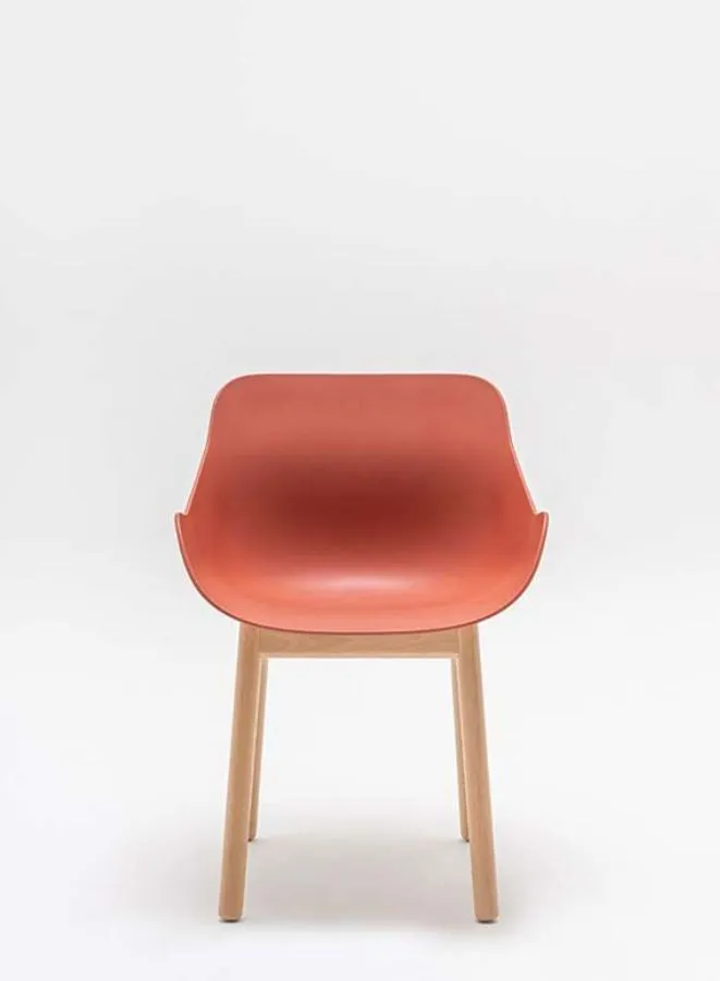 Baltic Basic Chair with Wooden Base (Customizable)