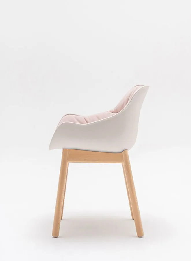 Baltic Soft Duo Chair with Wooden Base (Customizable)